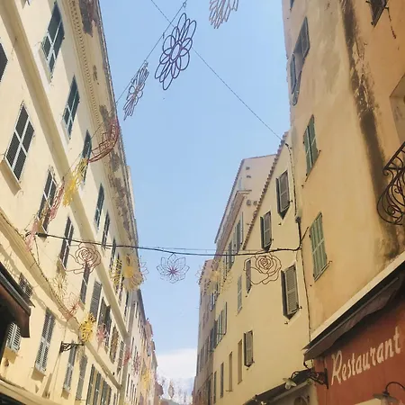 Hébergement de vacances Superbe Maison Avec Piscine